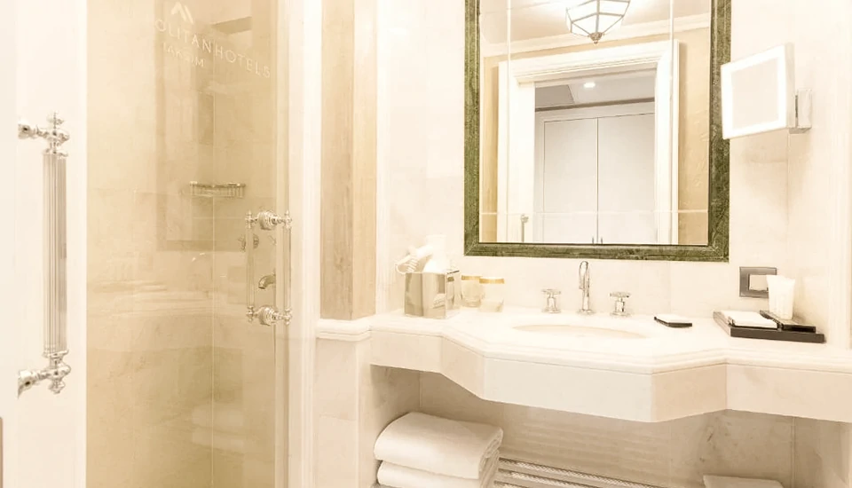 هتل متروپولیتن تکسیم